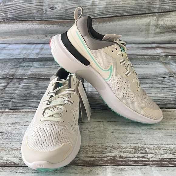 Nike Men’s React Miller 2 Platinum Tint/Dynamic Turquoise-White Size 10 - Picture 8 of 11